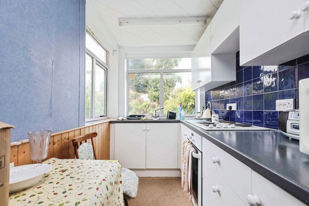 Property photo 3 of 16 Kitchen