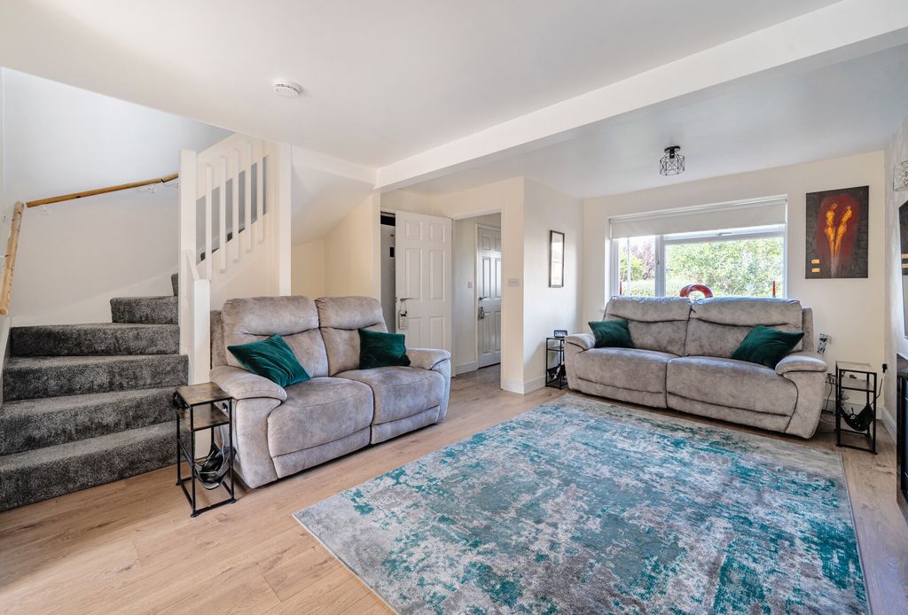 Property photo 3 of 19 1-6Ab6418F92A37-1...