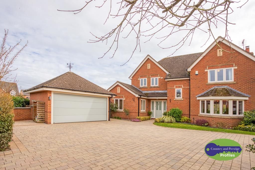 Property photo 1 of 31 1 Summers Close  (59).Jpg