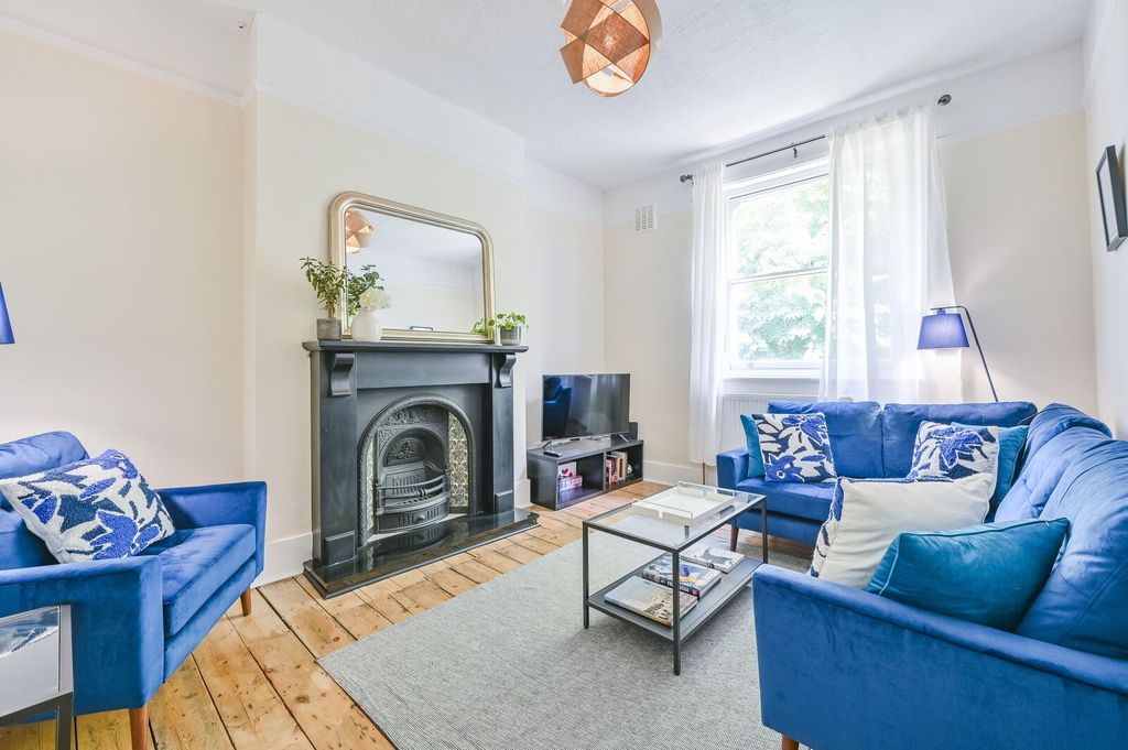 Property photo 3 of 9