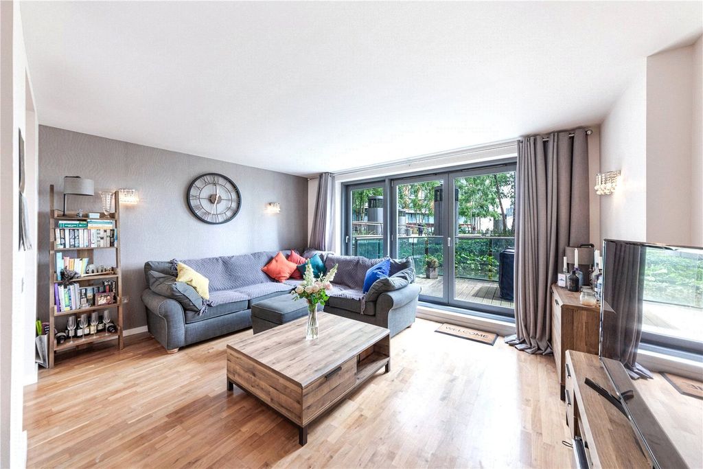 Property photo 1 of 18 Reception Room