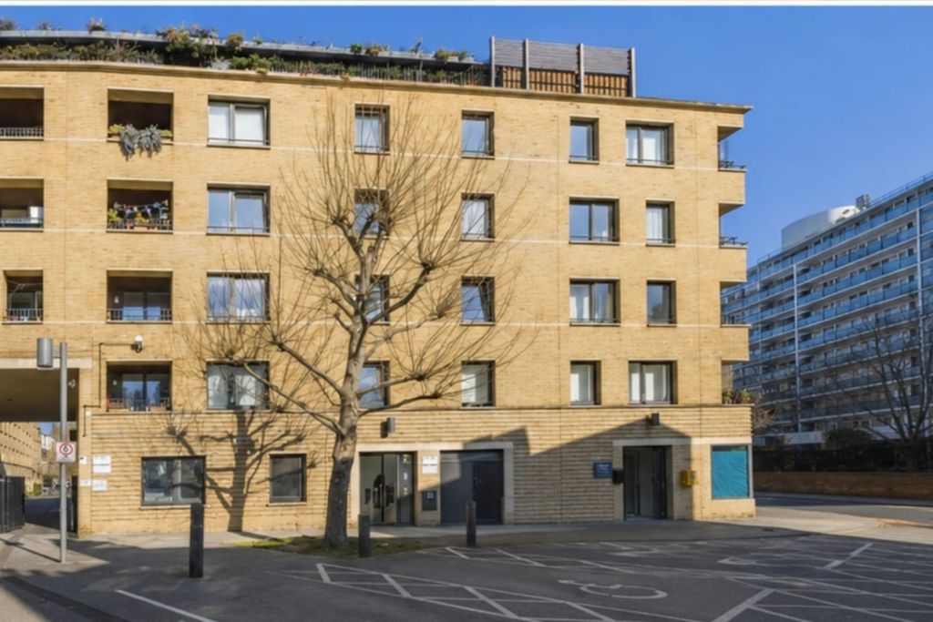 Property photo 2 of 3 Flat 14, Block Z, Peabody Avenue, Pimlico, London Sw1V 4Bb