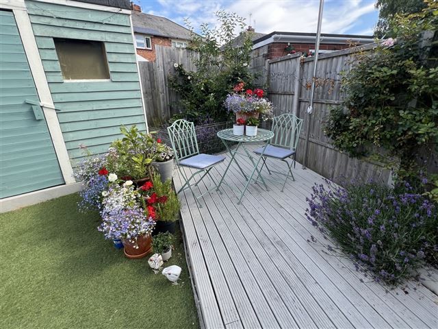 Property photo 3 of 21 Seating Area