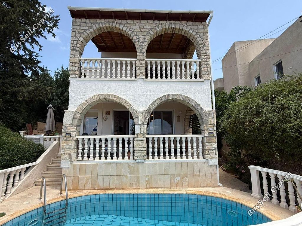 Property photo 1 of 49