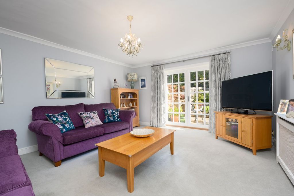 Property photo 3 of 23