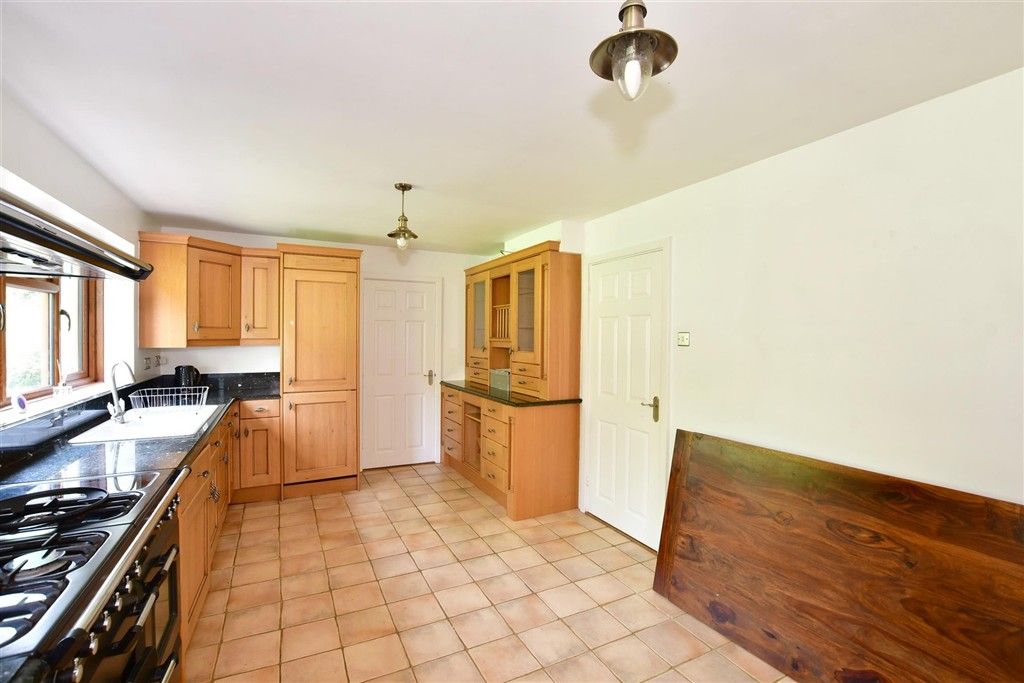 Property photo 1 of 19 Kitchen