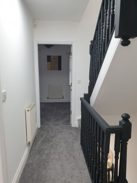 Property photo 3 of 27