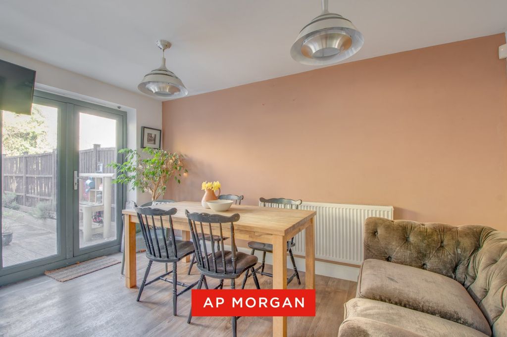 Property photo 3 of 14 Picture No. 11