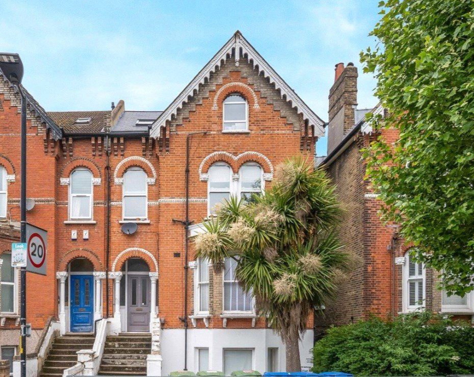 Property photo 2 of 7 External