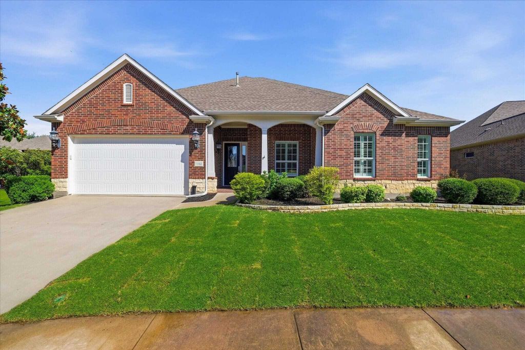 Property photo 1 of 26