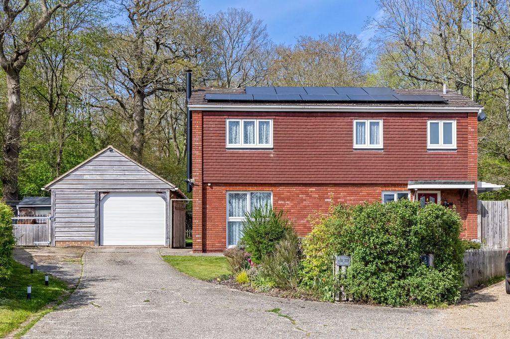 Property photo 2 of 24