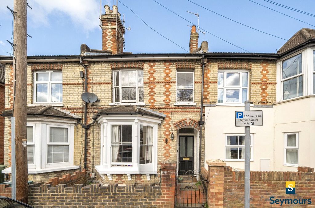 Property photo 1 of 19 Front