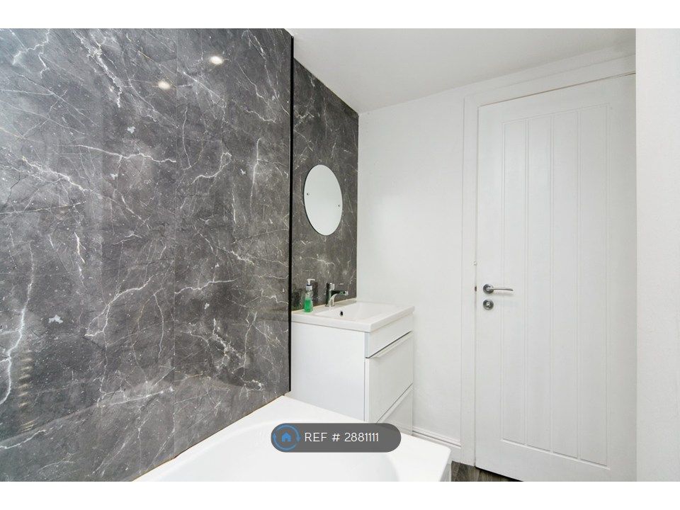 Additional image 10 of 1 bed flat to rentLlwynon Gardens, Llandudno LL30