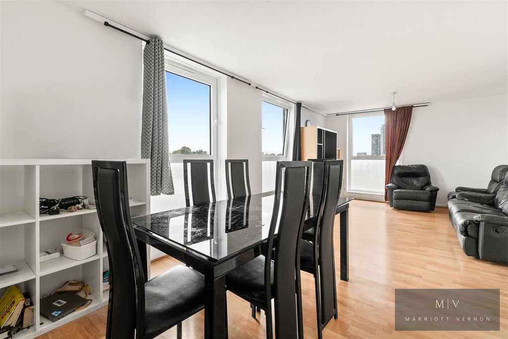 Property photo 3 of 11 Maybourne Grange 21 MV-1.Jpg