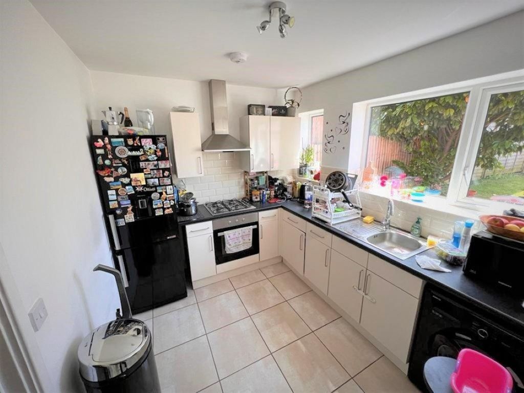 Property photo 3 of 7