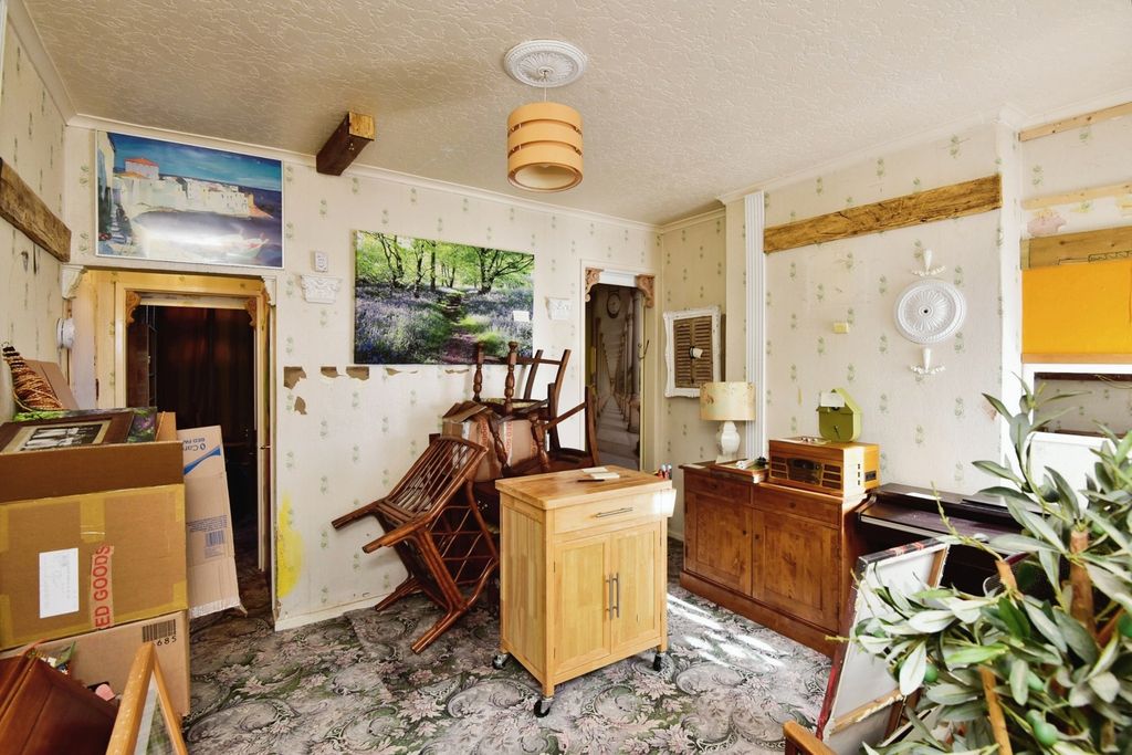 Property photo 2 of 18 Pbox-Img.Jpg