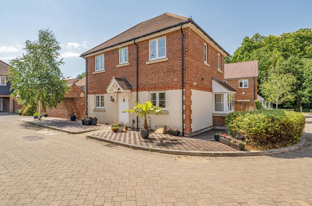 Property photo 1 of 21 1481716-20-6A3561...