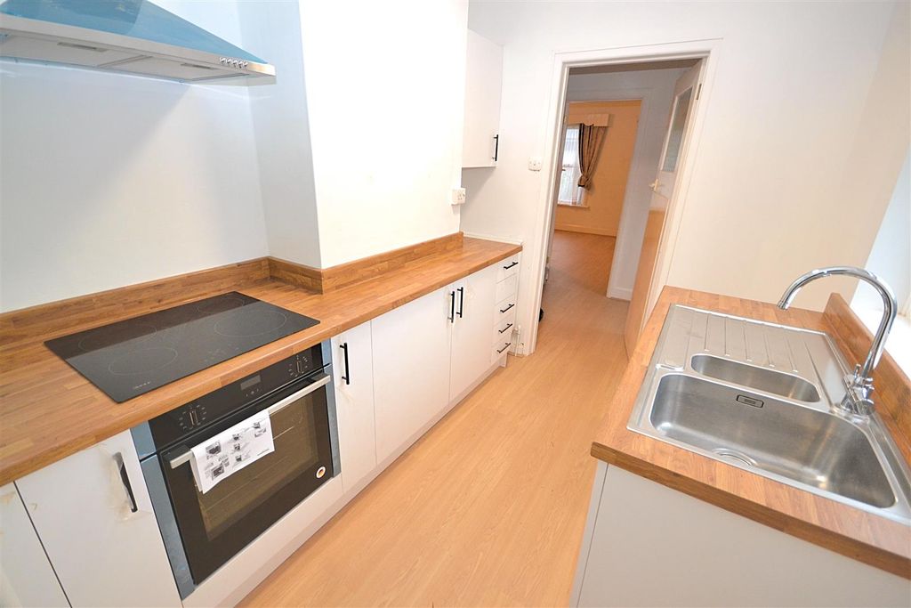 Property photo 2 of 28 21 (14).Png