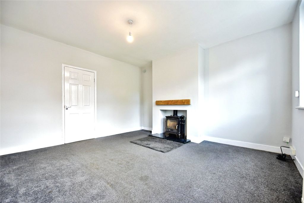 Property photo 2 of 19 Picture No. 24