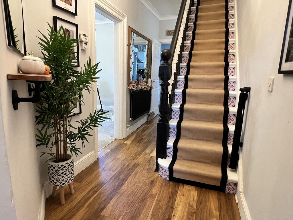 Property photo 2 of 27 Hallway