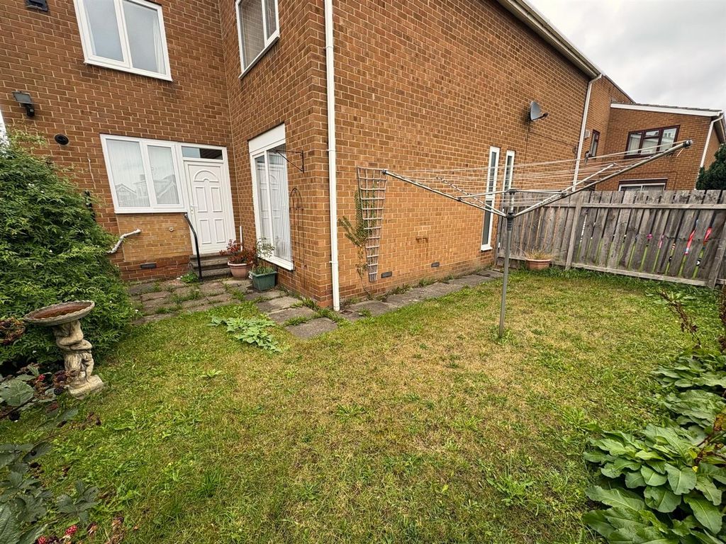 Property photo 3 of 17 Rear Garden