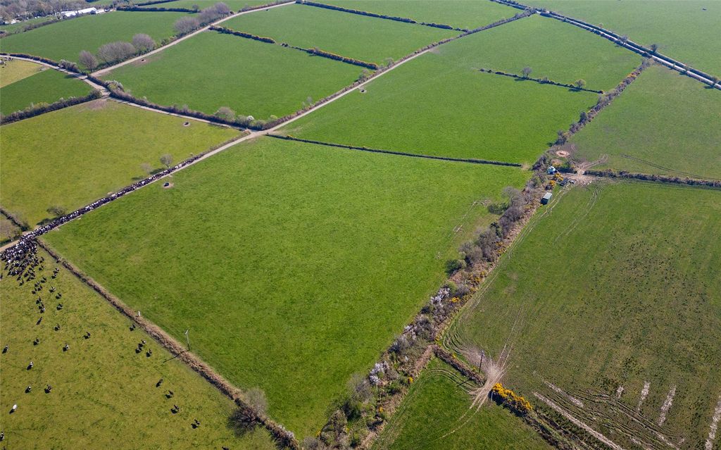 Property photo 2 of 11 Aerial