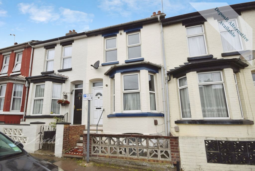 Property photo 1 of 7 St Marys Front