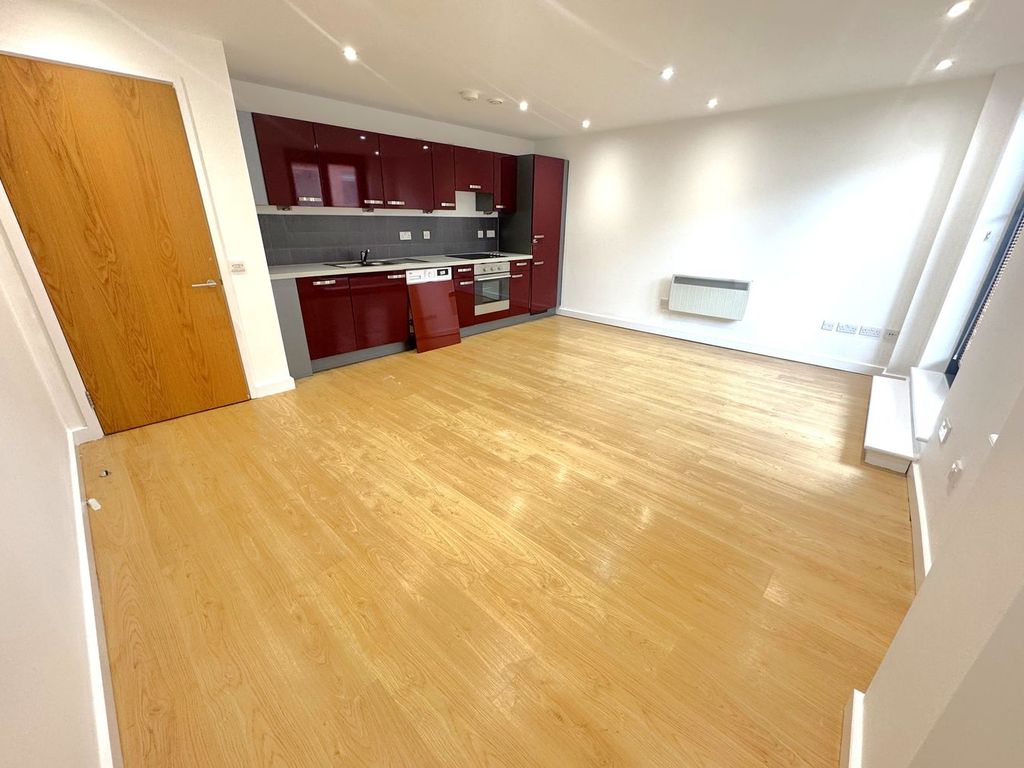 Property photo 2 of 6