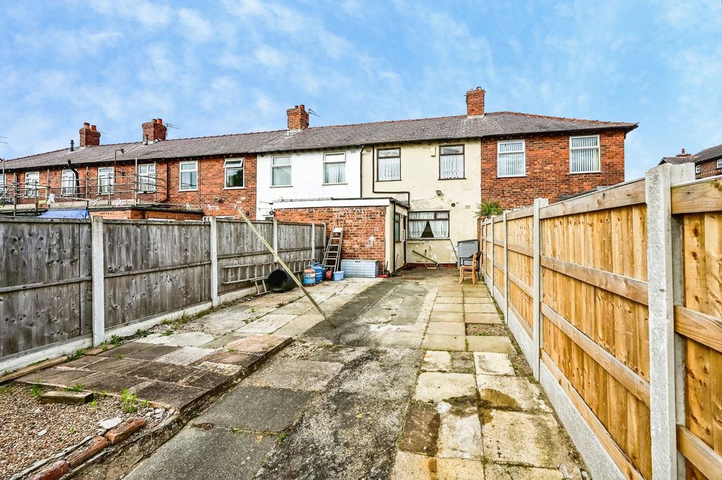 Property photo 3 of 12 Pbox-Img.Jpg