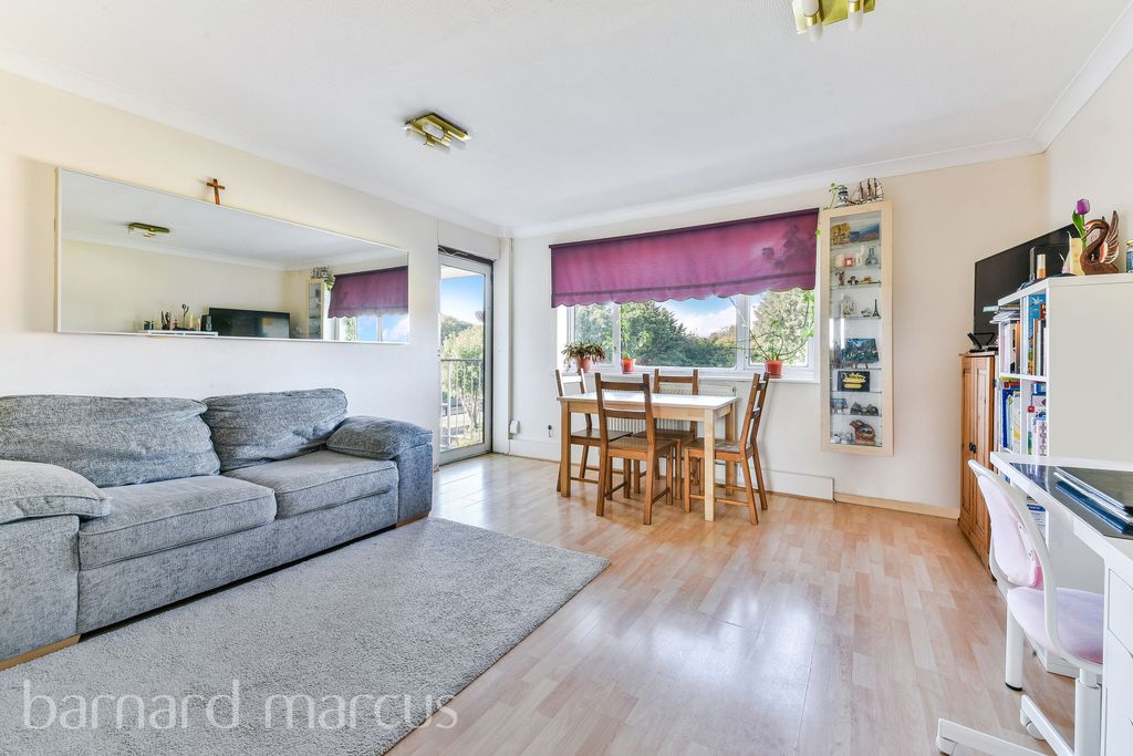 Property photo 1 of 8 Reception Room