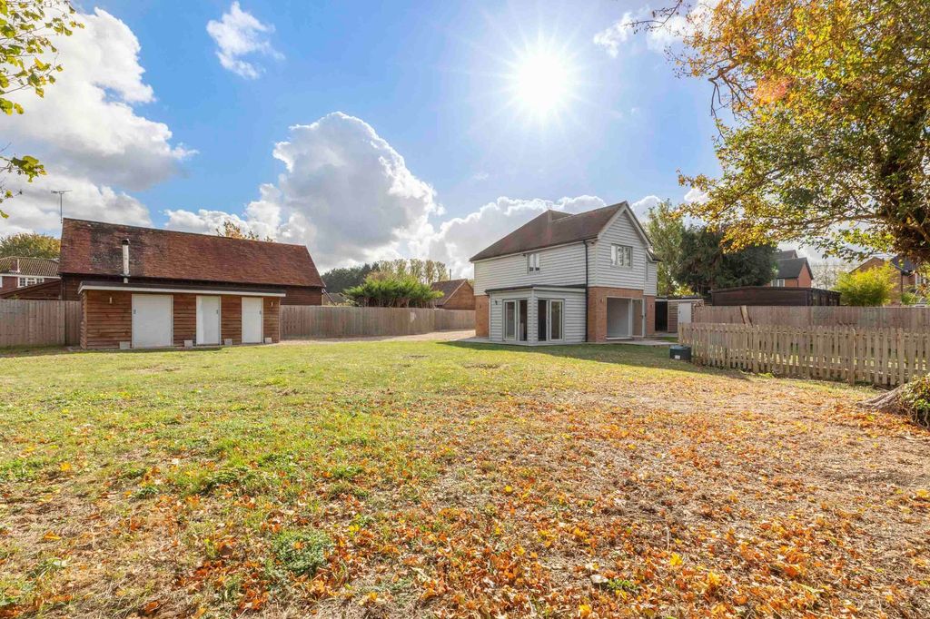 Property photo 1 of 24