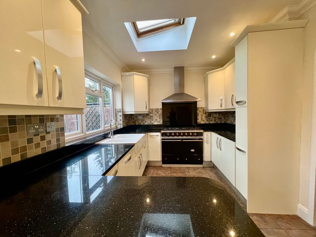 Property photo 2 of 15 Img_1099