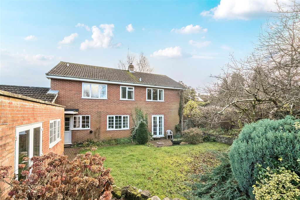 Property photo 2 of 22 1384944-15-69259c19B7d99.Jpg