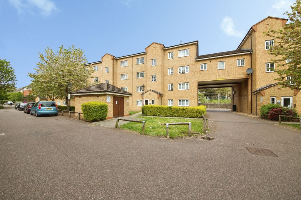 Property photo 1 of 8 Pbox-Img.Jpg