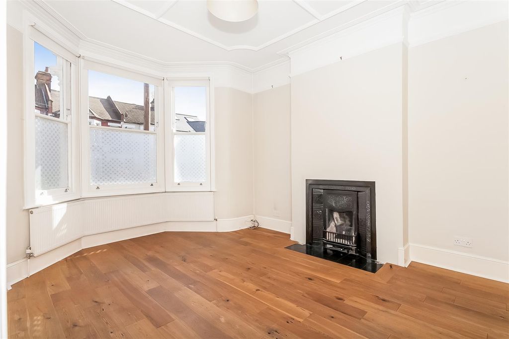Property photo 2 of 10 Reception Room