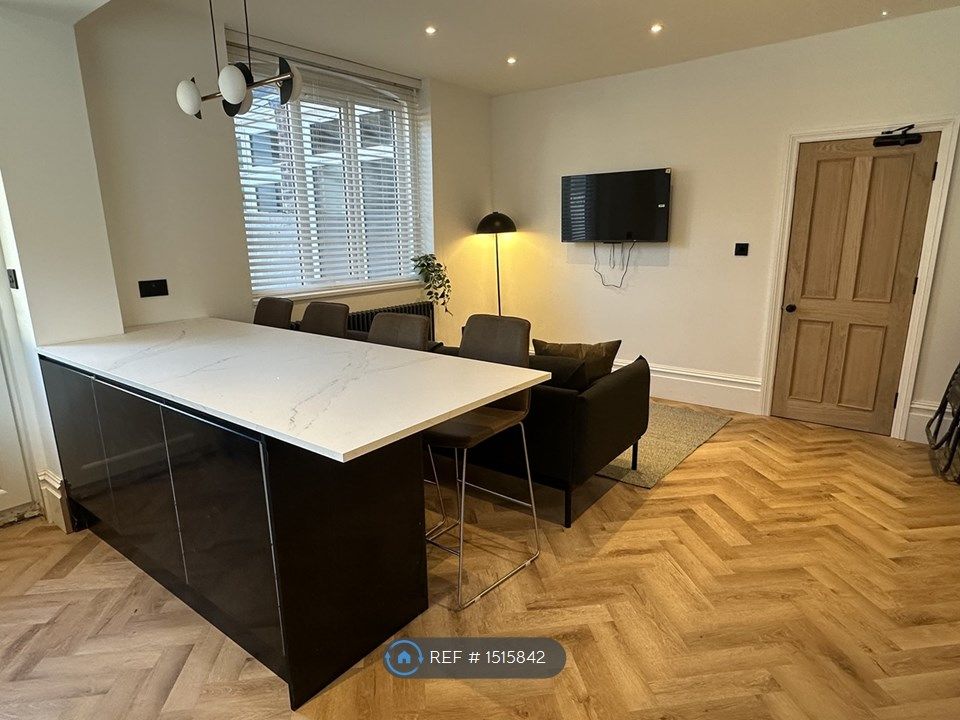 Property photo 3 of 11 Communal Area