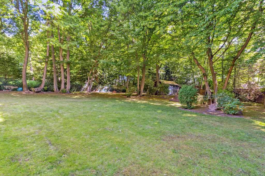 Property photo 2 of 22