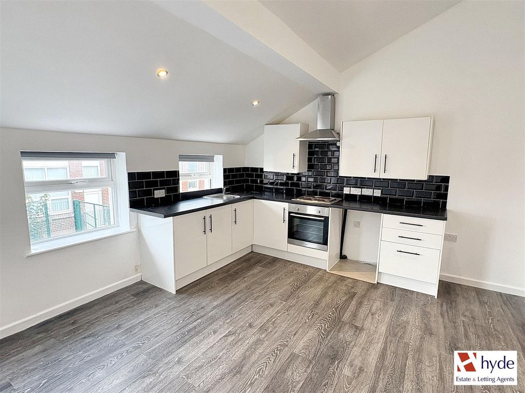 Property photo 3 of 11 Img_8681.Jpg