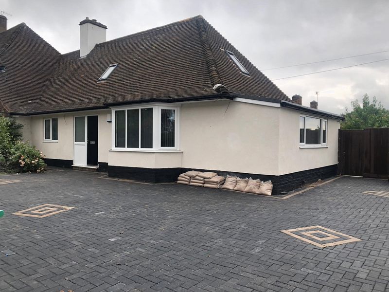 Property photo 2 of 12 Photo 4