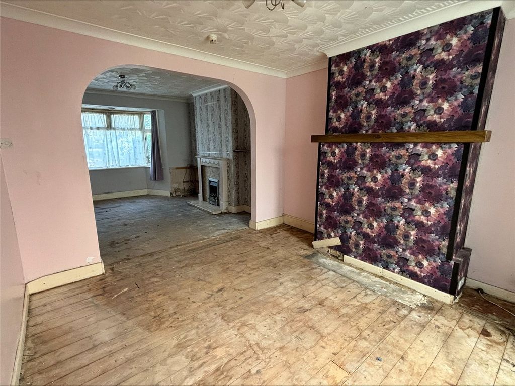 Property photo 3 of 10 Picture No. 29