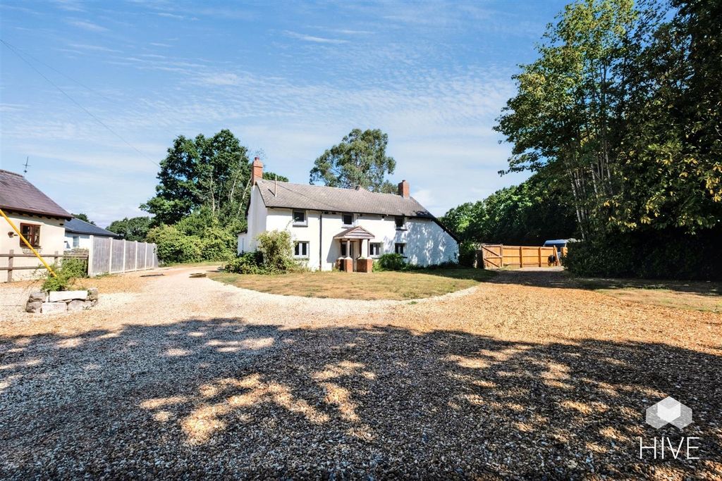 Property photo 1 of 24