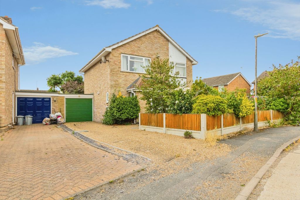 Property photo 1 of 17