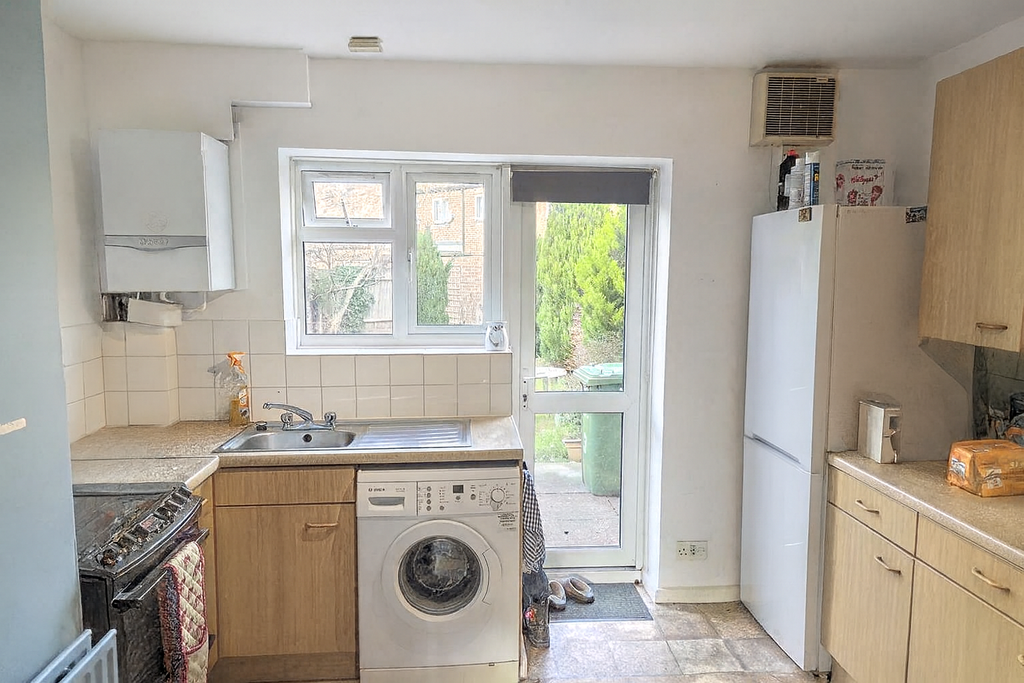 Property photo 2 of 4