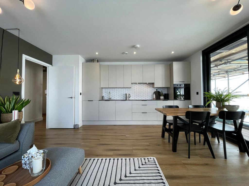 Property photo 2 of 10 Photo-2025-09-30-09-51-20 (2)