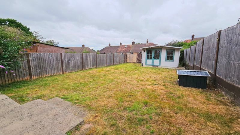 Property photo 1 of 18 Photo 12