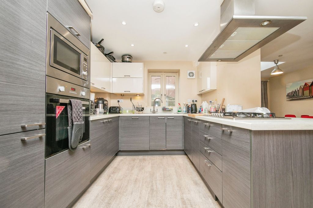 Property photo 3 of 13 Photography