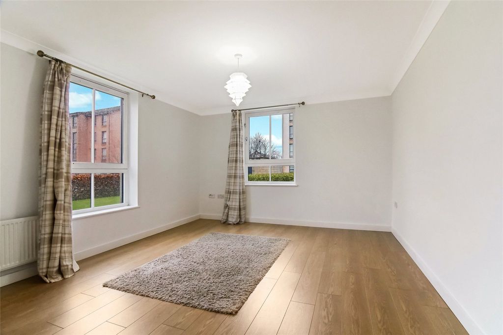 Property photo 2 of 22 Picture No. 07