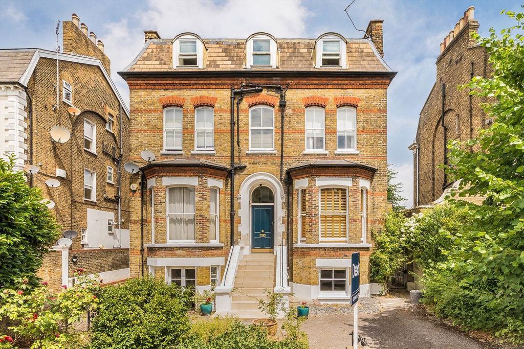Property photo 1 of 7