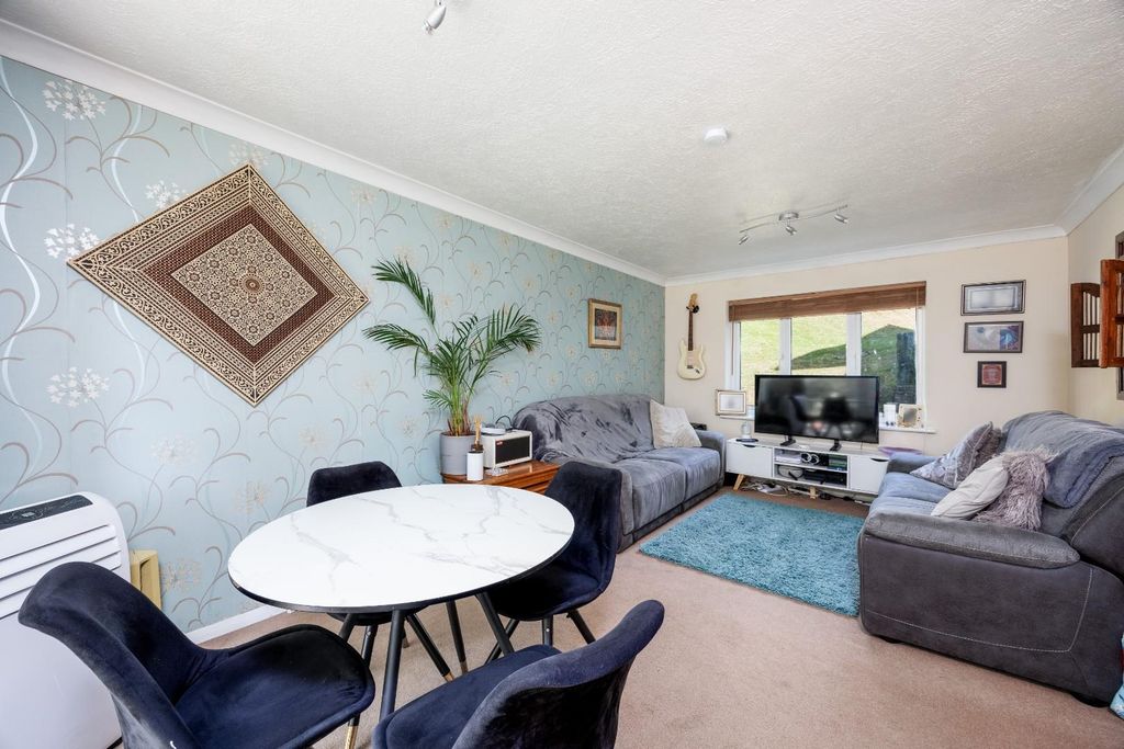 Property photo 3 of 14 Reception Room