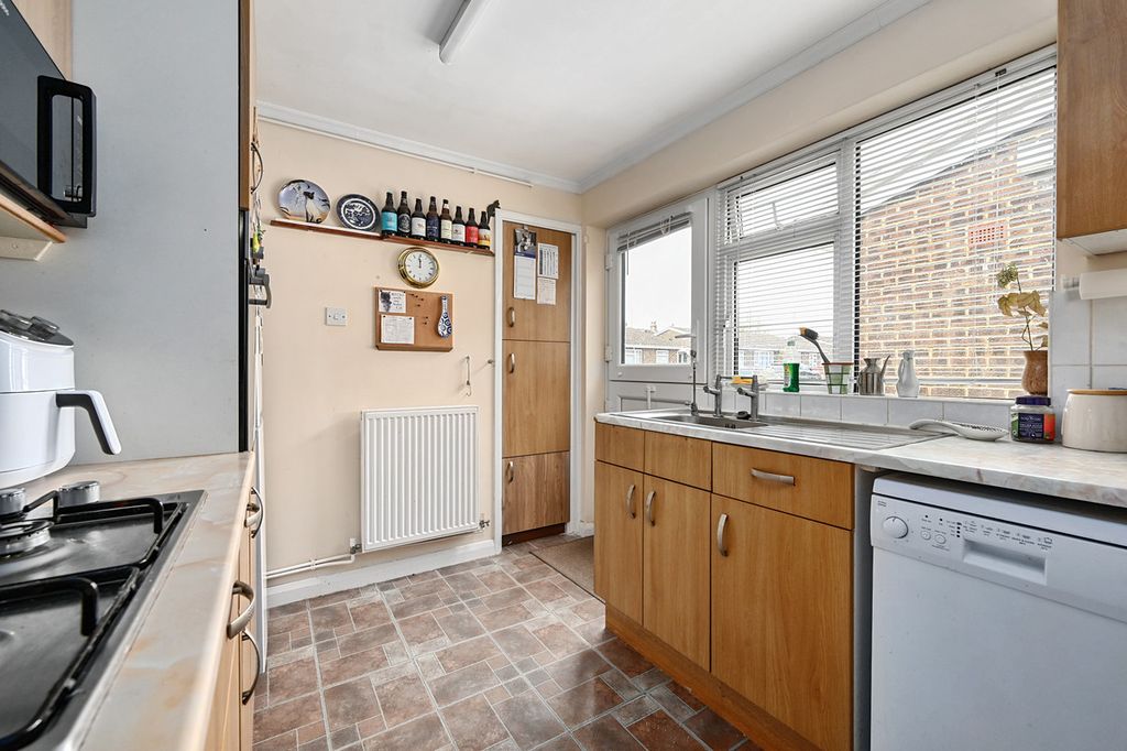 Property photo 3 of 14